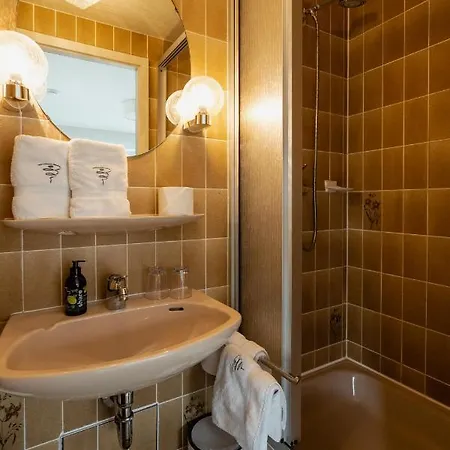 Gaestehaus Dauser Lägenhet *